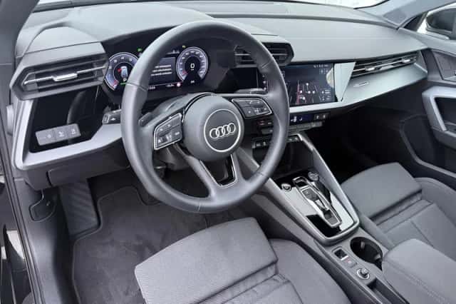 Audi A3 (2024) thumbnail 3