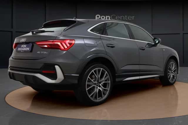 Audi Q3 (2022) thumbnail 5