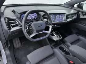Audi Q4 e-tron (2025) thumbnail 3