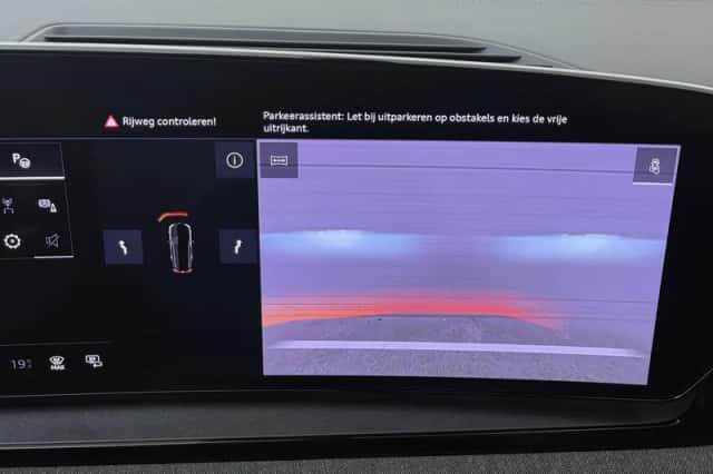 Audi Q6 e-tron (2026) thumbnail 15