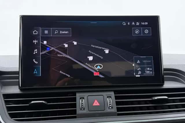 Audi Q5 (2023) thumbnail 12