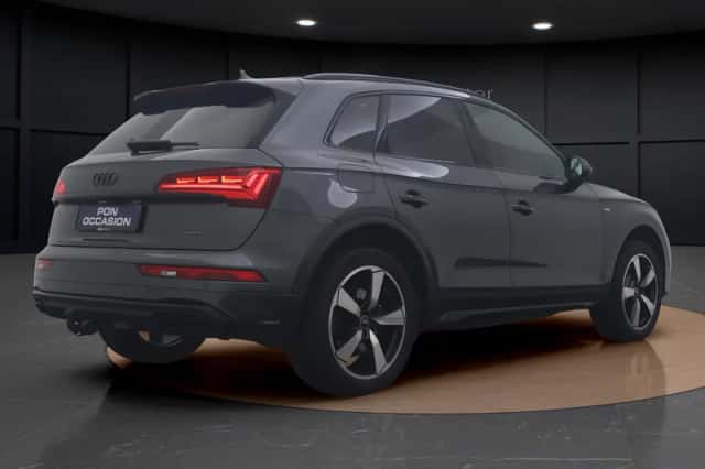 Audi Q5 (2023) thumbnail 5