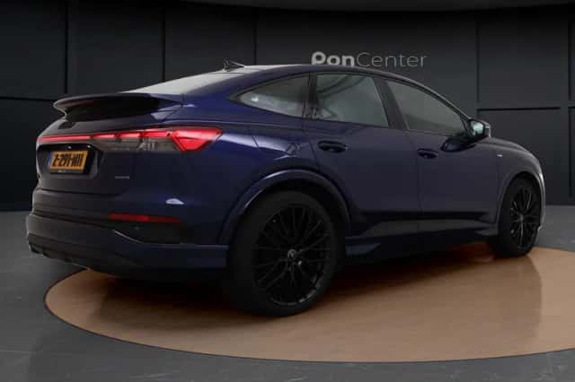 Audi Q4 (2024) thumbnail 5