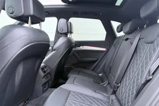 Audi Q5 (2023) thumbnail 7
