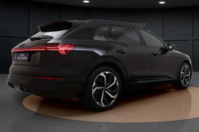 Audi Q8 e-tron (2024) thumbnail 6