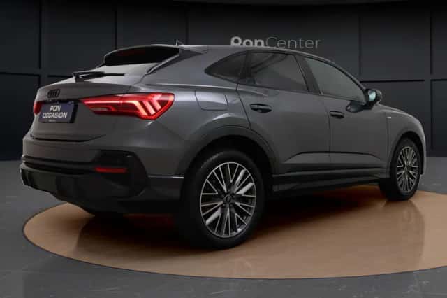 Audi Q3 (2023) thumbnail 5
