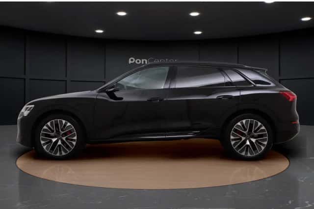 Audi Q8 e-tron (2023) thumbnail 6