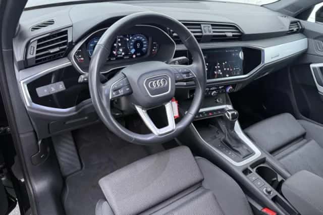 Audi Q3 (2024) thumbnail 4