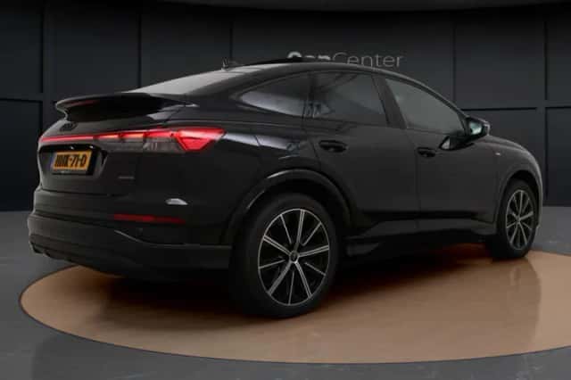 Audi Q4 (2025) thumbnail 6