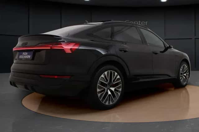 Audi Q8 e-tron (2023) thumbnail 6