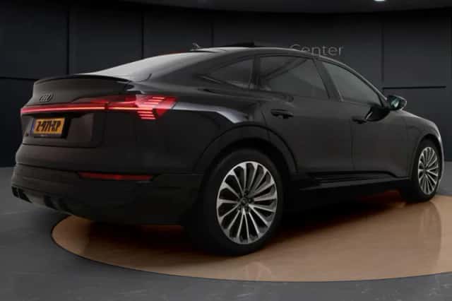 Audi Q8 (2024) thumbnail 6