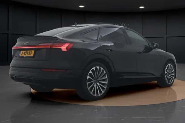 Audi Q8 (2024) thumbnail 6