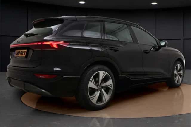 Audi Q6 e-tron (2024) thumbnail 6