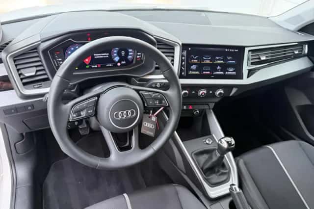 Audi A1 (2024) thumbnail 4