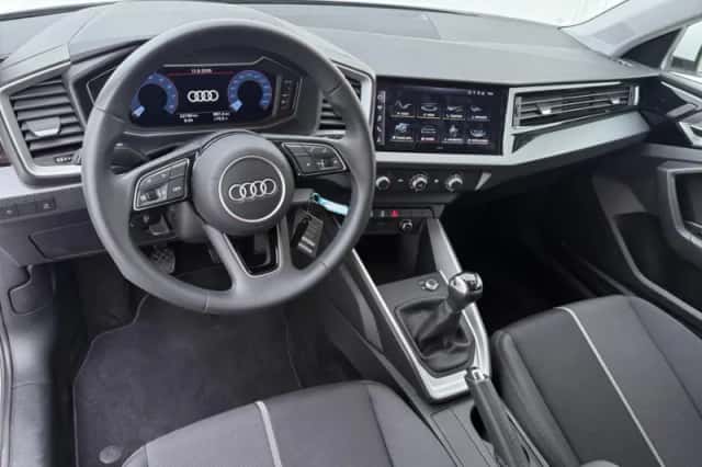 Audi A1 (2024) thumbnail 4