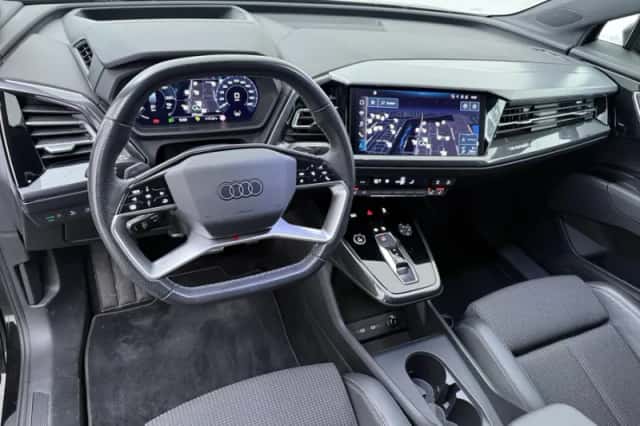 Audi Q4 e-tron (2022) thumbnail 4