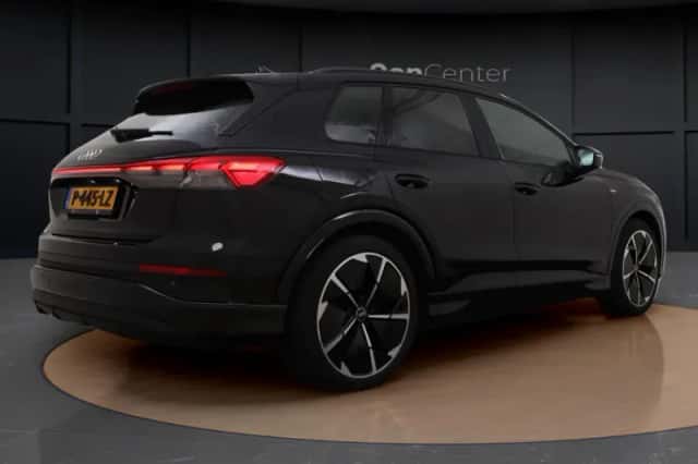 Audi Q4 e-tron (2022) thumbnail 6