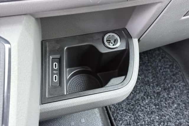 VW-Bedrijfswagens Transporter (2020) thumbnail 19