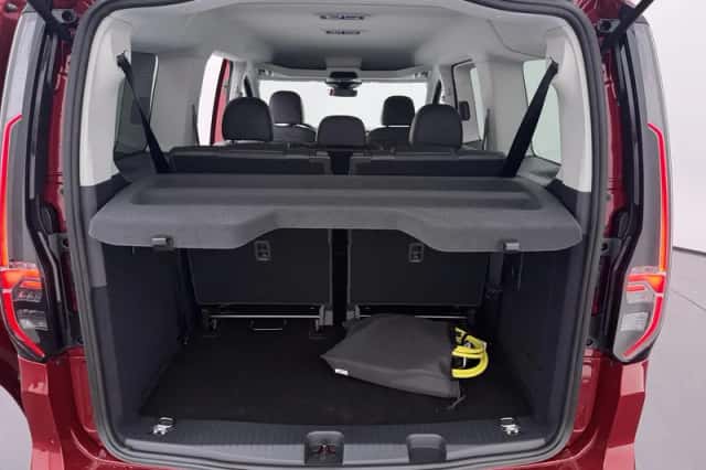 Volkswagen Caddy (2026) thumbnail 3