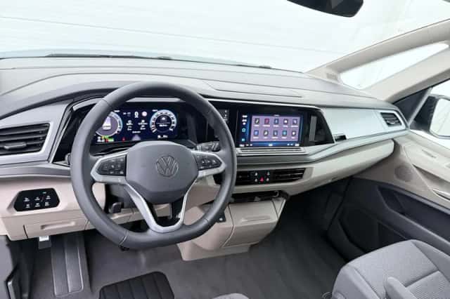 Volkswagen Multivan (2026) thumbnail 2