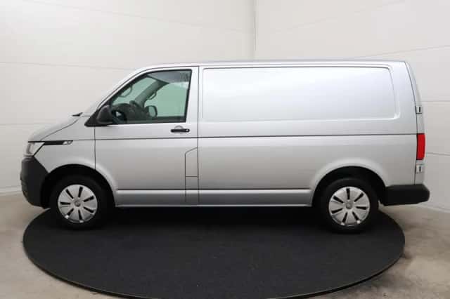 VW-Bedrijfswagens Transporter (2021) thumbnail 6