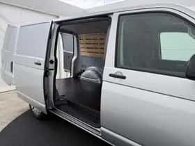 VW-Bedrijfswagens Transporter (2021) thumbnail 8