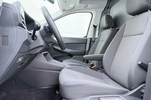 Volkswagen Caddy (2024) thumbnail 5