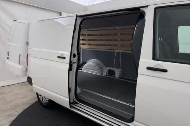 VW-Bedrijfswagens Transporter (2024) thumbnail 8