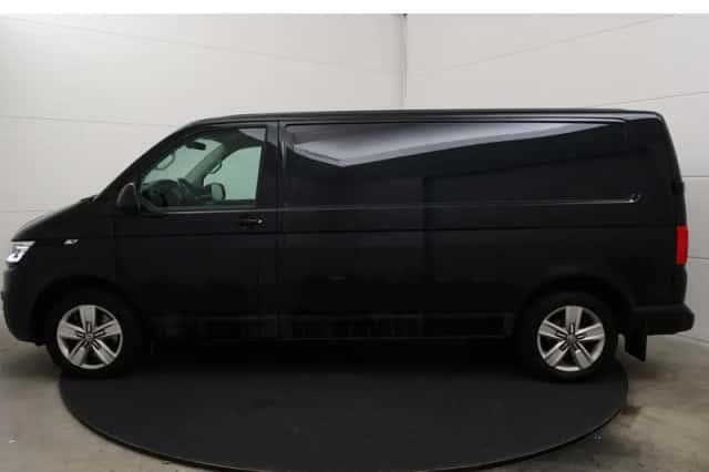 Volkswagen Transporter (2024) thumbnail 6