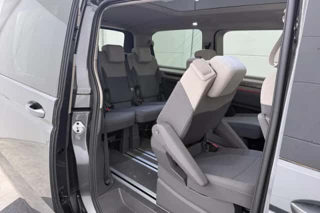 Volkswagen Multivan (2023) thumbnail 8