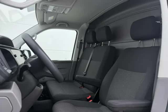 Volkswagen Transporter (2020) thumbnail 5