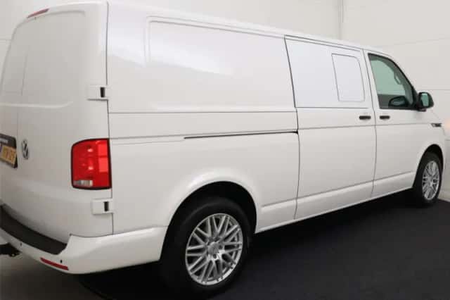 Volkswagen Transporter (2023) thumbnail 6