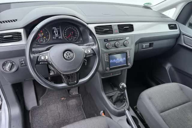 Volkswagen Caddy Maxi (2017) thumbnail 4