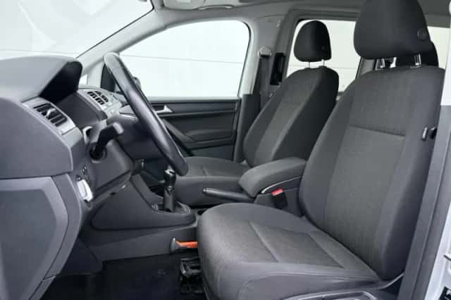 Volkswagen Caddy Maxi (2017) thumbnail 5
