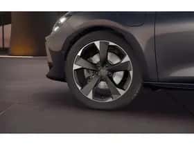 CUPRA Leon (2026) thumbnail 5