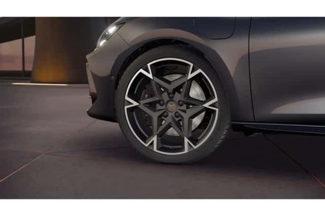 CUPRA Leon (2026) thumbnail 5