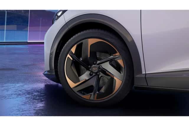 CUPRA Tavascan (2026) thumbnail 5
