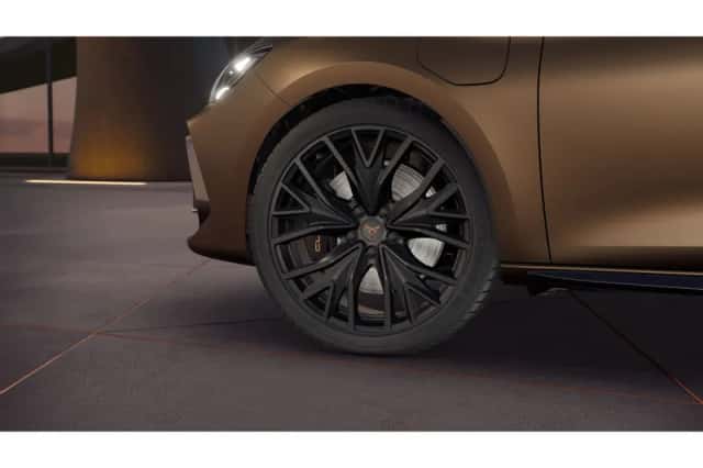 CUPRA Leon (2026) thumbnail 5