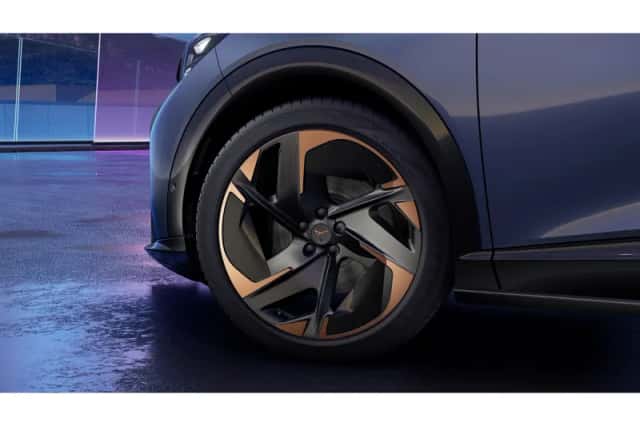 CUPRA Tavascan (2026) thumbnail 5