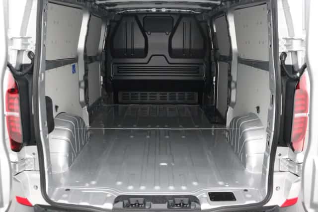 VW-Bedrijfswagens E-Transporter (2026) thumbnail 18