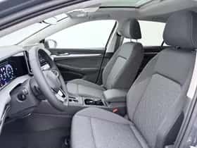 Volkswagen Golf (2026) thumbnail 3