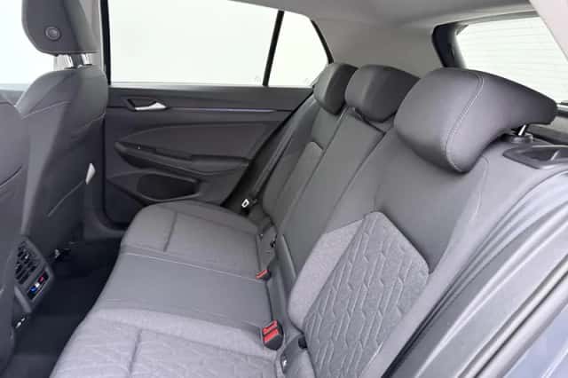 Volkswagen Golf (2026) thumbnail 6