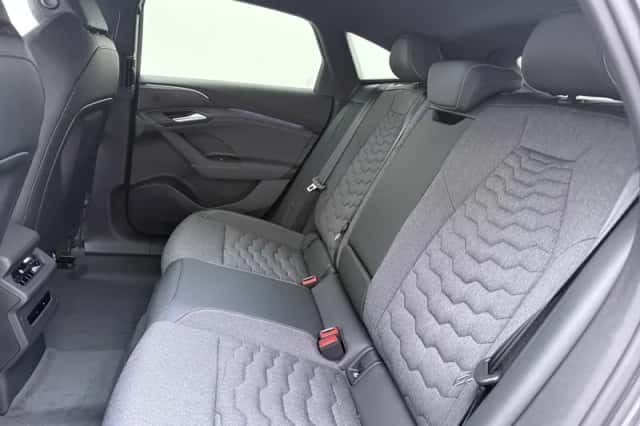 Audi A6 (2026) thumbnail 8