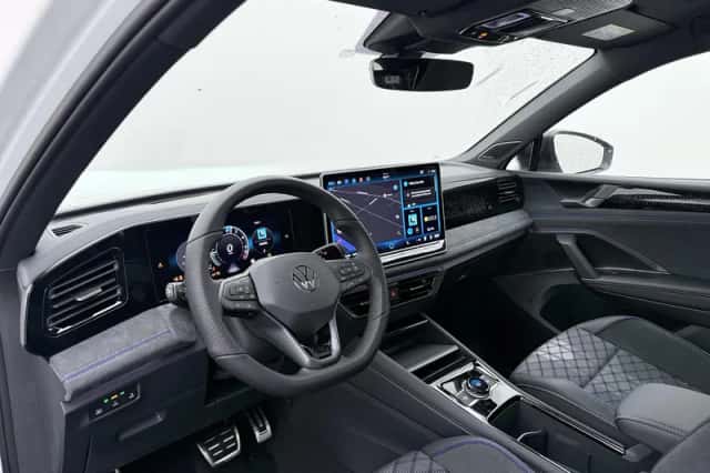 Volkswagen Tiguan (2026) thumbnail 2
