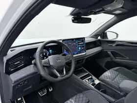Volkswagen Tiguan (2026) thumbnail 2