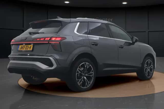 Audi Q3 (2025) thumbnail 6