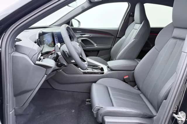 Audi Q5 (2026) thumbnail 3