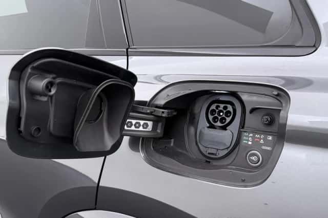 Audi Q6 e-tron (2025) thumbnail 14