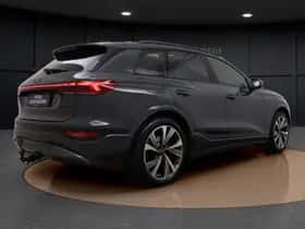 Audi Q6 e-tron (2025) thumbnail 5