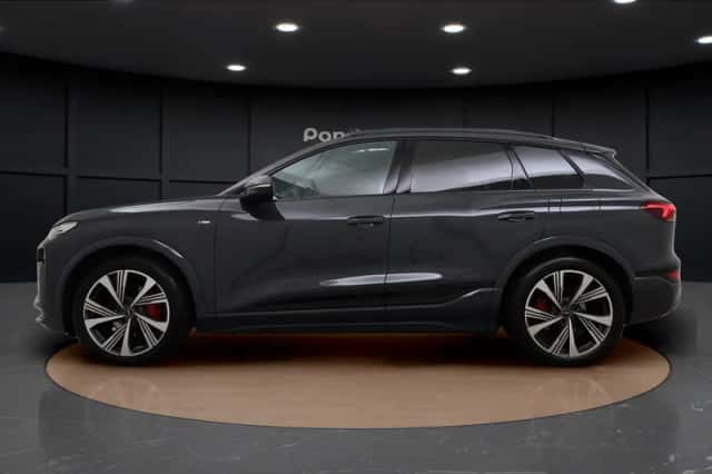 Audi Q6 e-tron (2025) thumbnail 6
